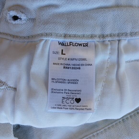 Wallflower Overall Cutoff Shortalls Large white denim jean romper adjustable - Picture 4 of 10